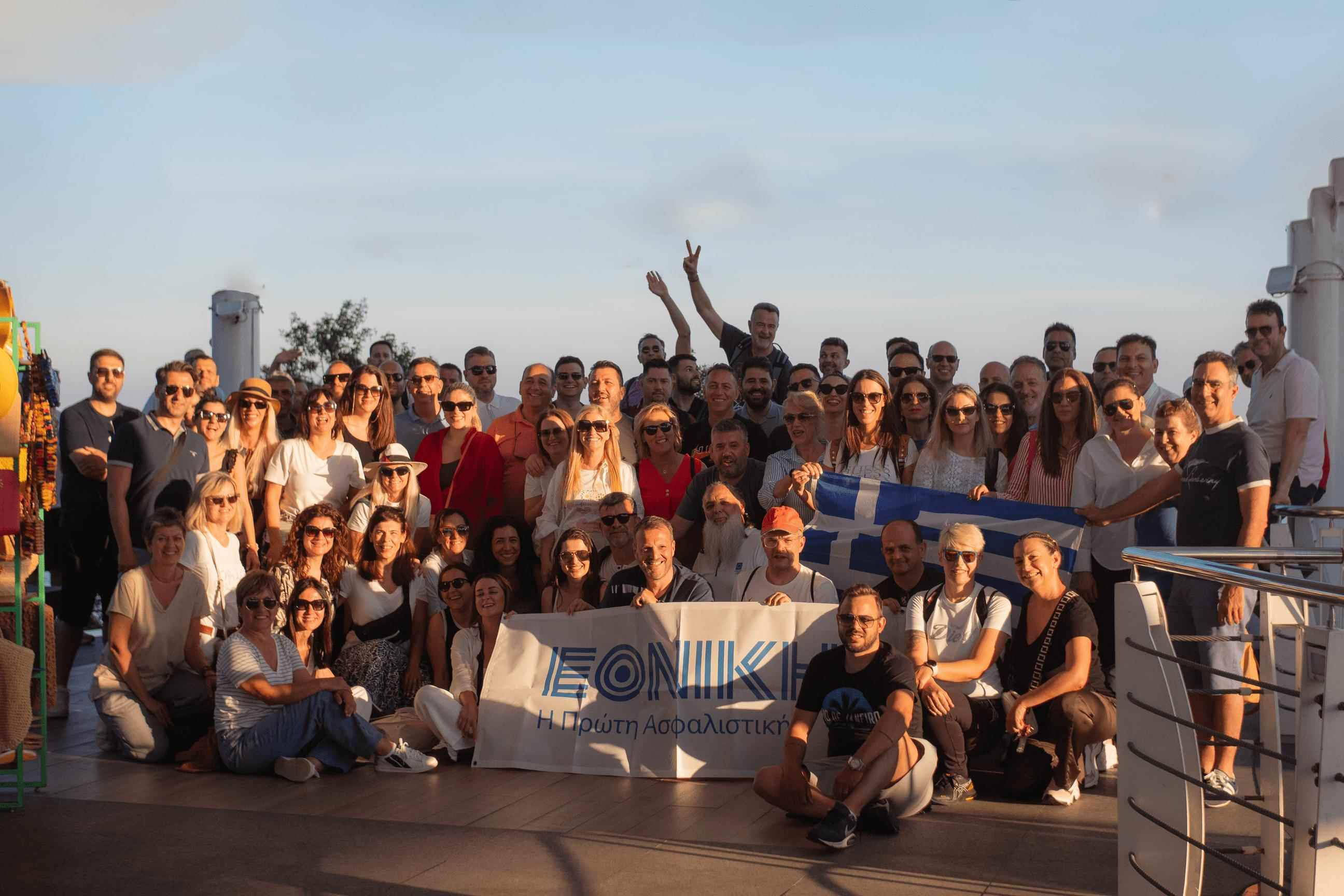 Ομαδική Φωτογραφία Συνεργατών Agency