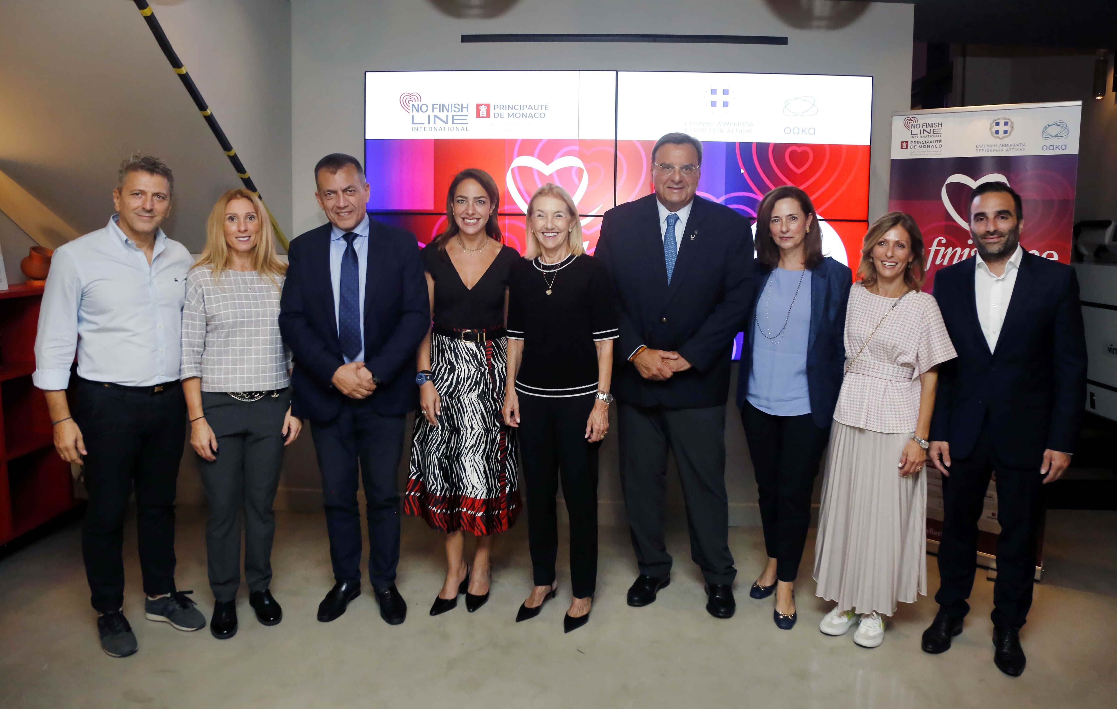 Εκδήλωση 2 - παράδοση της επιταγής του No Finish Line Athens 2023