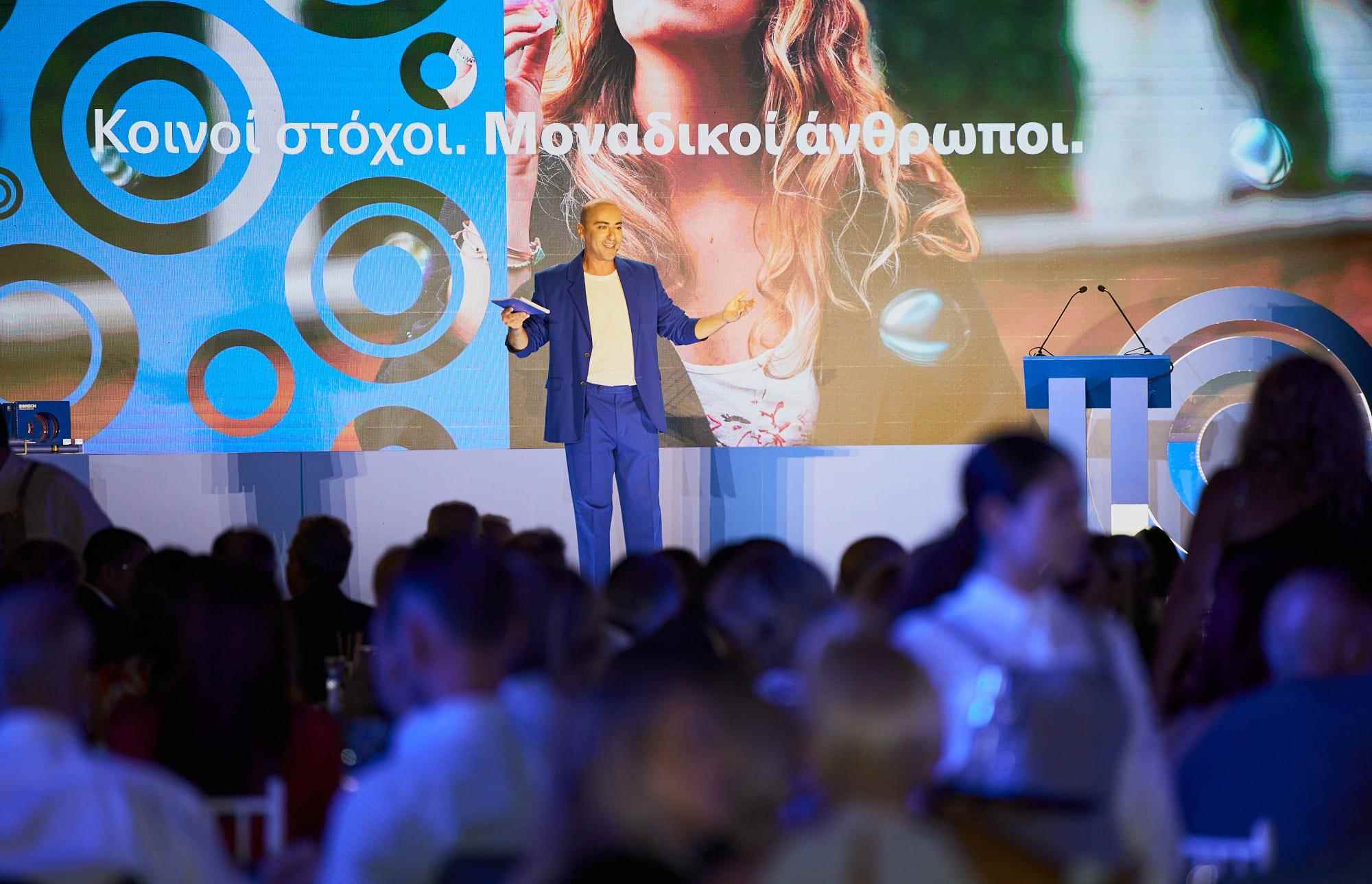 Θανάσης Αλευράς