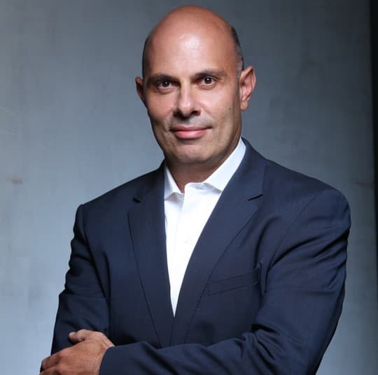 επαγγελματικό πορτραίτο Gnardellis Theodoros